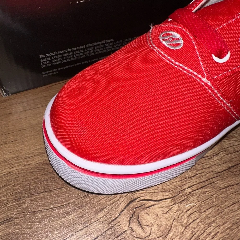 Heelys size 7Y brand new - Picture 4 of 7